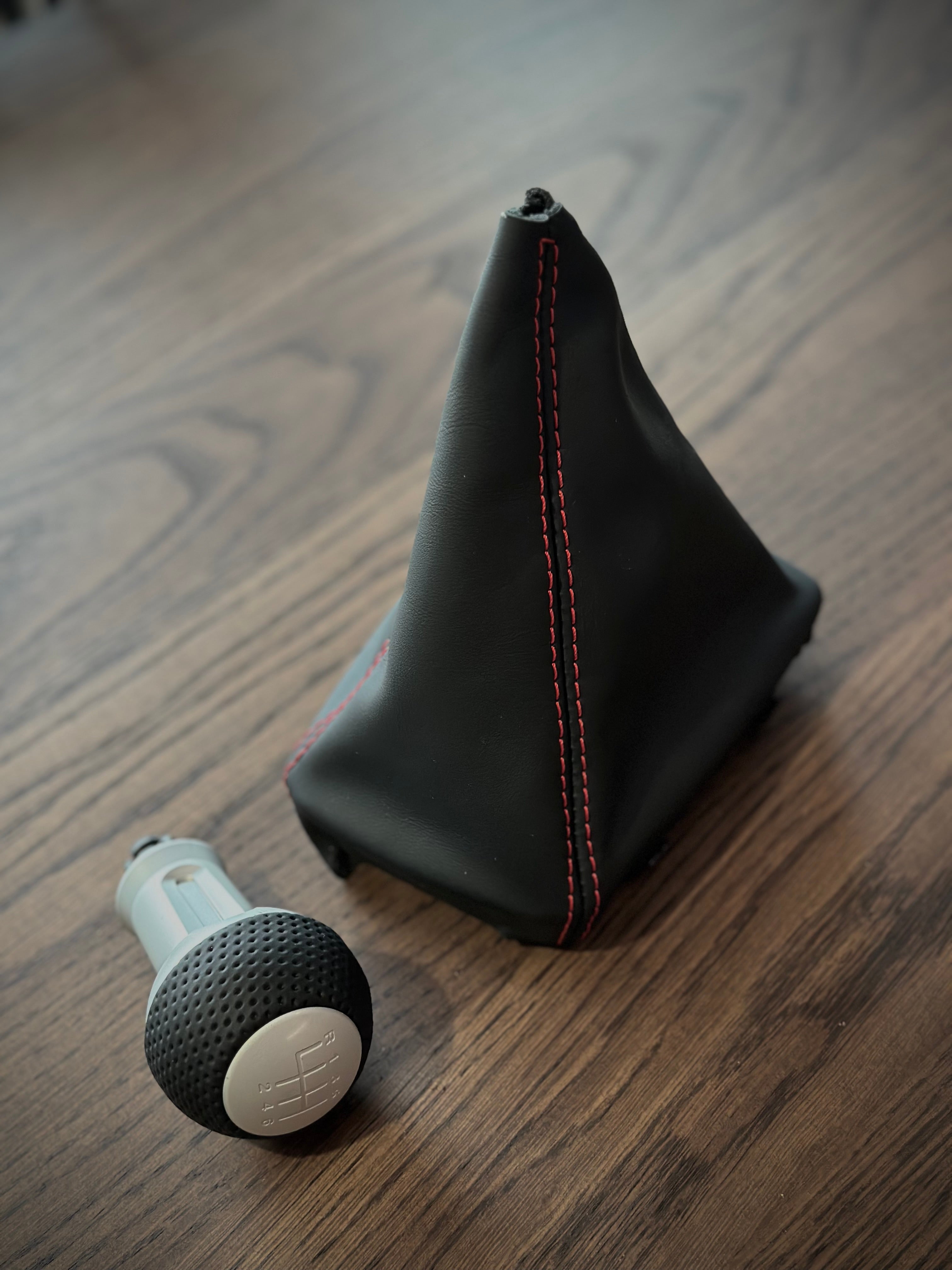 Audi RS4 B7 knob and boot restoration kit.