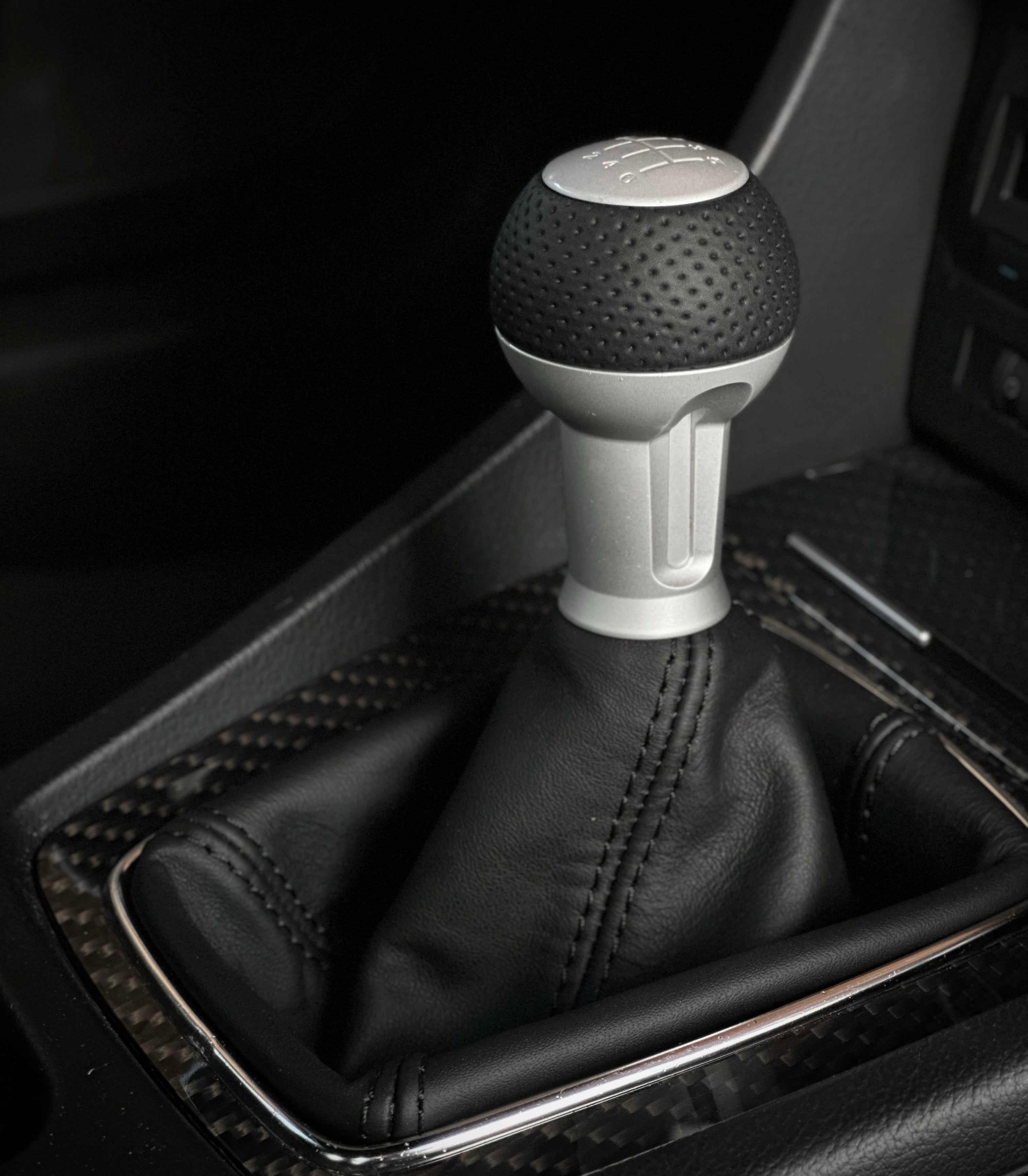 Audi RS4 B7 knob and boot restoration kit.